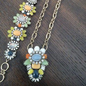 Chloe & Isabel necklace and bracelet  Unique colors, chunky trendy